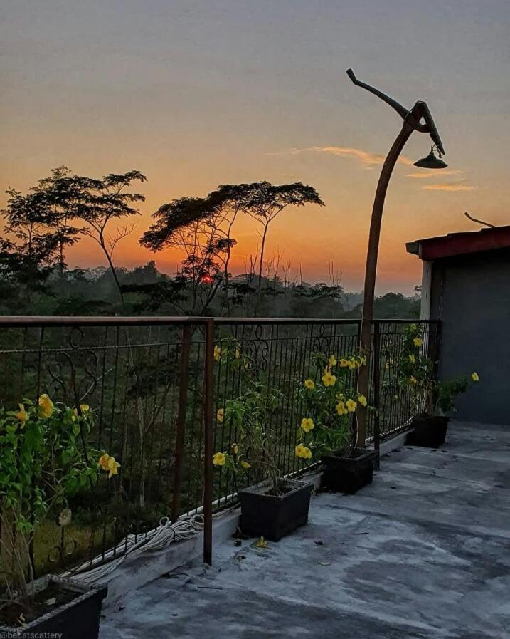 Djembar Inn Kalasan Экстерьер фото