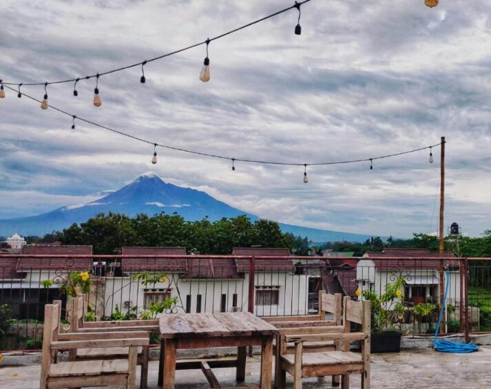 Djembar Inn Kalasan Экстерьер фото